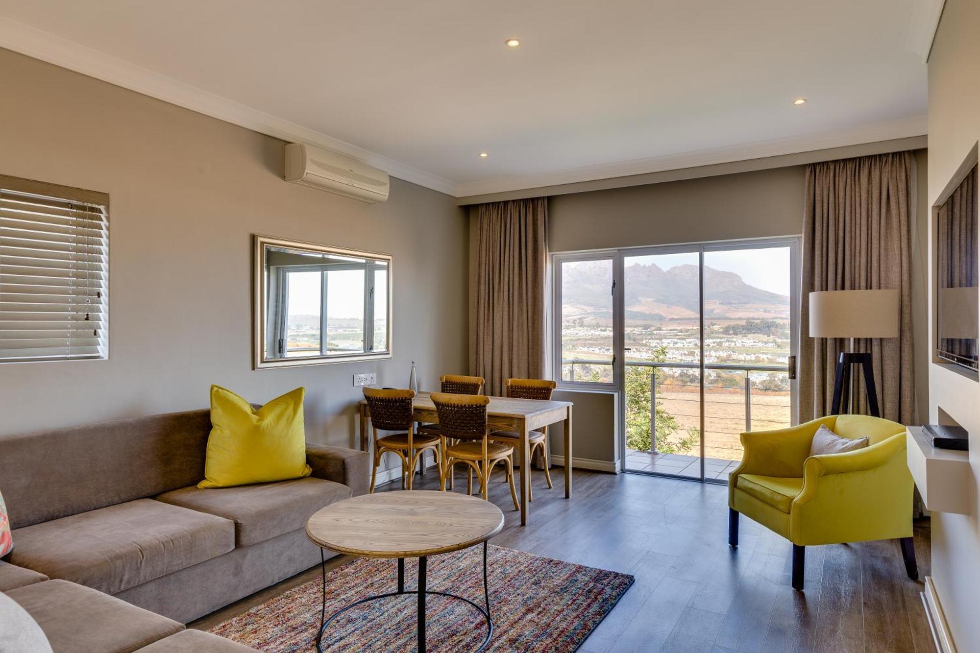 Protea Hotel By Marriott Stellenbosch & Conference Centre Экстерьер фото